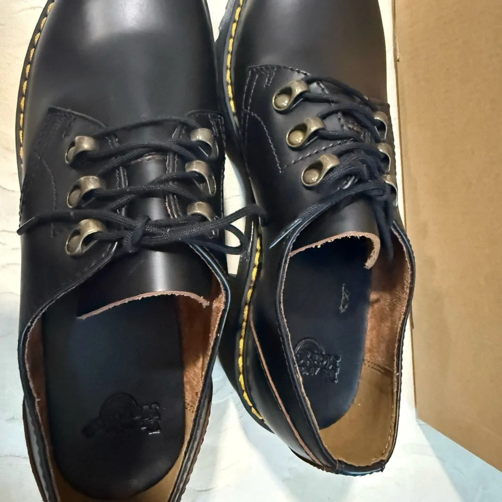 Dr. Martens Leona Platform‎ Derby Black Leather Women’s 10 NEW with Box